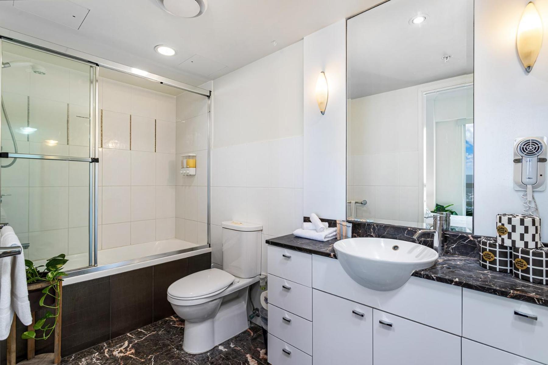 Panoramic Retreat By Paradise Apartment